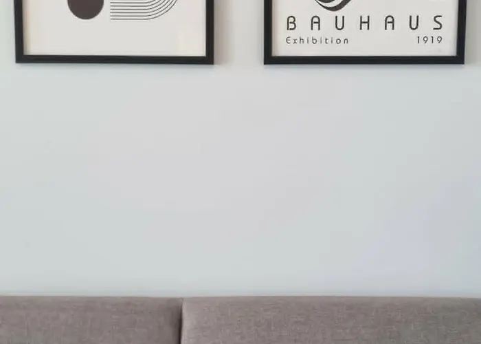 Fresh And Trendy 1br With Fast Wifi In Uptown Bgc Manila